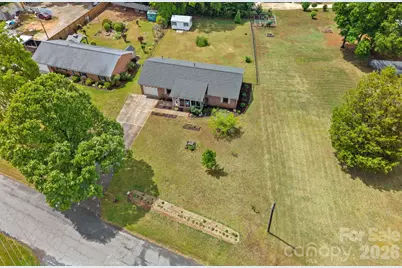 6131 Kinghurst Drive, Charlotte, NC 28216 - Photo 29