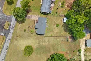 6131 Kinghurst Dr, Charlotte, NC 28216 - Photo 31
