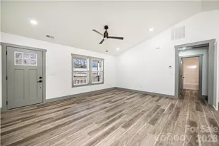 2020 Bailey Dr, Hickory, NC 28601 - Photo 5