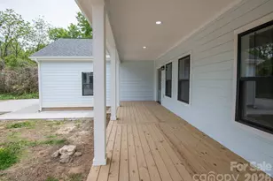 45 Gash Cv Rd, Hendersonville, NC 28791 - Photo 11