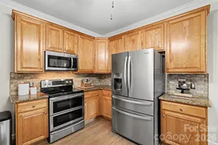 7068 Kidwelly Ln, Matthews, NC 28104 - Photo 11