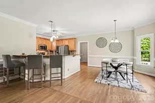 7068 Kidwelly Ln, Matthews, NC 28104 - Photo 9