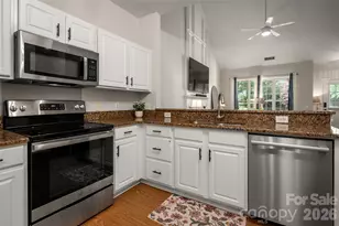 820 Autumn Rain Ln, Charlotte, NC 28209 - Photo 11