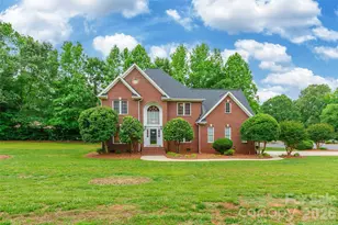 1782 Farrow Dr, Rock Hill, SC 29732 - Photo 3