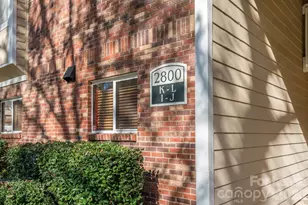 2800 Heathstead Place, Charlotte, NC 28210 - Photo 3