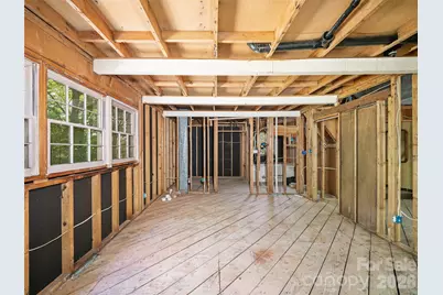 639 Hunter Street, Burnsville, NC 28714 - Photo 5