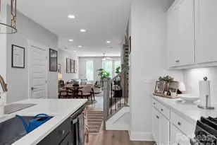 2237 Electric Ln, Charlotte, NC 28205 - Photo 27