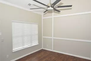 605 Mountainwater Dr, Charlotte, NC 28262 - Photo 3