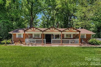 5127 Hoover Drive, Charlotte, NC 28269 - Photo 1