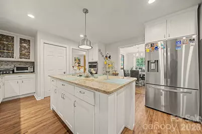 5127 Hoover Drive, Charlotte, NC 28269 - Photo 7