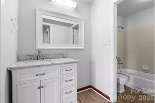 5016 Sardis Rd, Charlotte, NC 28270 - Photo 13