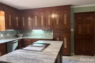 231 Davis Dr, Morganton, NC 28655 - Photo 23