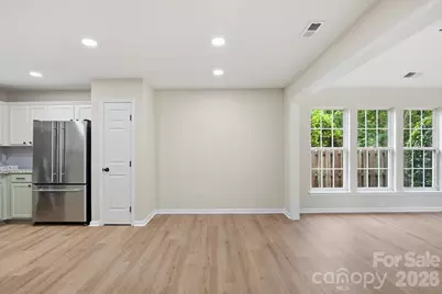 5123 Sunburst Lane, Charlotte, NC 28213 - Photo 5