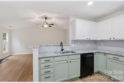 5123 Sunburst Lane, Charlotte, NC 28213 - Photo 3