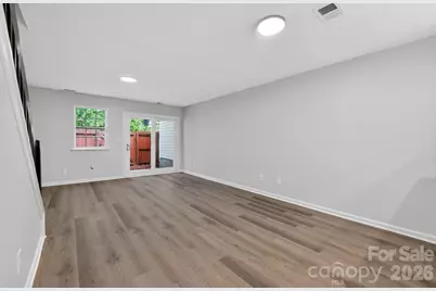 6762 Cypress Tree Lane, Charlotte, NC 28215 - Photo 5
