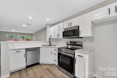 6762 Cypress Tree Lane, Charlotte, NC 28215 - Photo 7