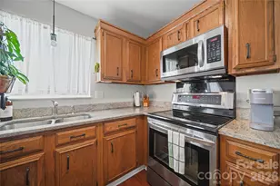 7131 Wannamaker Ln, Charlotte, NC 28226 - Photo 7