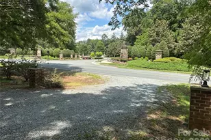 1016 Underwood Rd, Matthews, NC 28104 - Photo 47