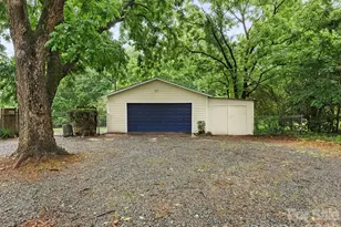 1016 Underwood Rd, Matthews, NC 28104 - Photo 41