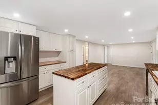 1016 Underwood Rd, Matthews, NC 28104 - Photo 17