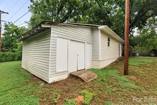 1016 Underwood Rd, Matthews, NC 28104 - Photo 35