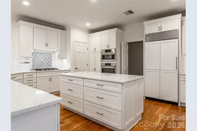 307 S Braeside Court, Asheville, NC 28803 - Photo 13