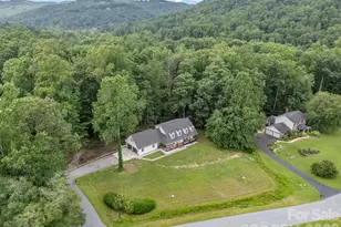 213 Raintree Dr, Hendersonville, NC 28791 - Photo 3