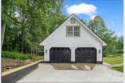 213 Raintree Drive, Hendersonville, NC 28791 - Photo 5