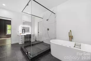 1800 Chestnut Ln, Matthews, NC 28104 - Photo 21