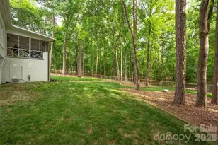 1800 Chestnut Ln, Matthews, NC 28104 - Photo 45