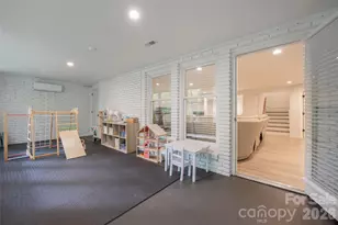 1800 Chestnut Ln, Matthews, NC 28104 - Photo 39