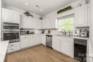 1800 Chestnut Ln, Matthews, NC 28104 - Photo 13