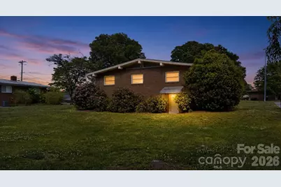 1857 8th Street Drive NE, Hickory, NC 28601 - Photo 3