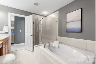 7810 Springs Village Ln, Charlotte, NC 28226 - Photo 27