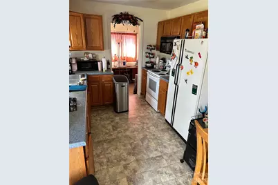 2404 Larkspur Drive, Greensboro, NC 27405 - Photo 11