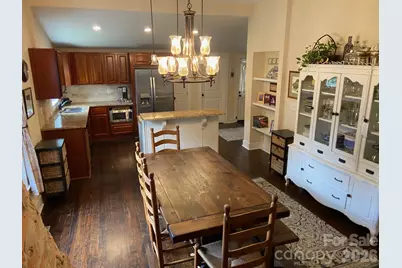 201 Main Street, Matthews, NC 28105 - Photo 3