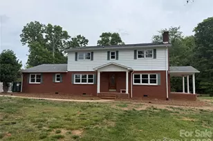 1162 Broadway St, Claremont, NC 28610 - Photo 1