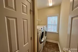 353 E Waterlynn Rd, Mooresville, NC 28115 - Photo 13