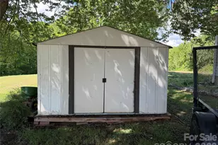 781 Rock Rd, Rutherfordton, NC 28139 - Photo 15