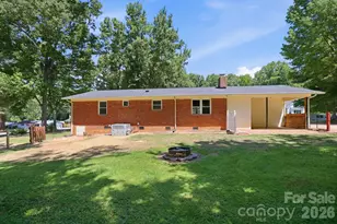 225 Middleton Ave, Matthews, NC 28104 - Photo 29