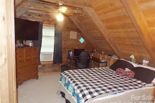 216 Paradise Rd, Hendersonville, NC 28792 - Photo 13
