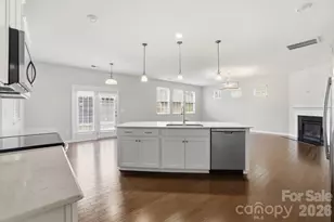 8123 Cornhill Ave, Charlotte, NC 28277 - Photo 9
