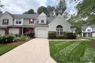 10206 University Park Ln, Charlotte, NC 28213 - Photo 1