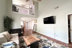 10206 University Park Ln, Charlotte, NC 28213 - Photo 7