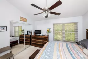 6137 Windsor Gate Ln, Charlotte, NC 28215 - Photo 11