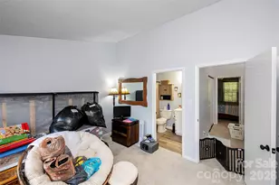 6137 Windsor Gate Ln, Charlotte, NC 28215 - Photo 15