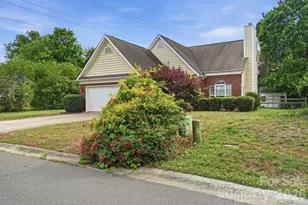 6914 Weirton Pl, Charlotte, NC 28226 - Photo 3