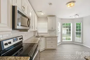 6914 Weirton Pl, Charlotte, NC 28226 - Photo 13
