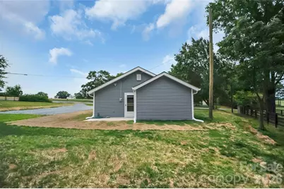 2702 W Stage Coach Trail, Shelby, NC 28150 - Photo 11