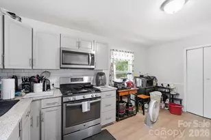 1018 W 5th Ave, Gastonia, NC 28052 - Photo 9